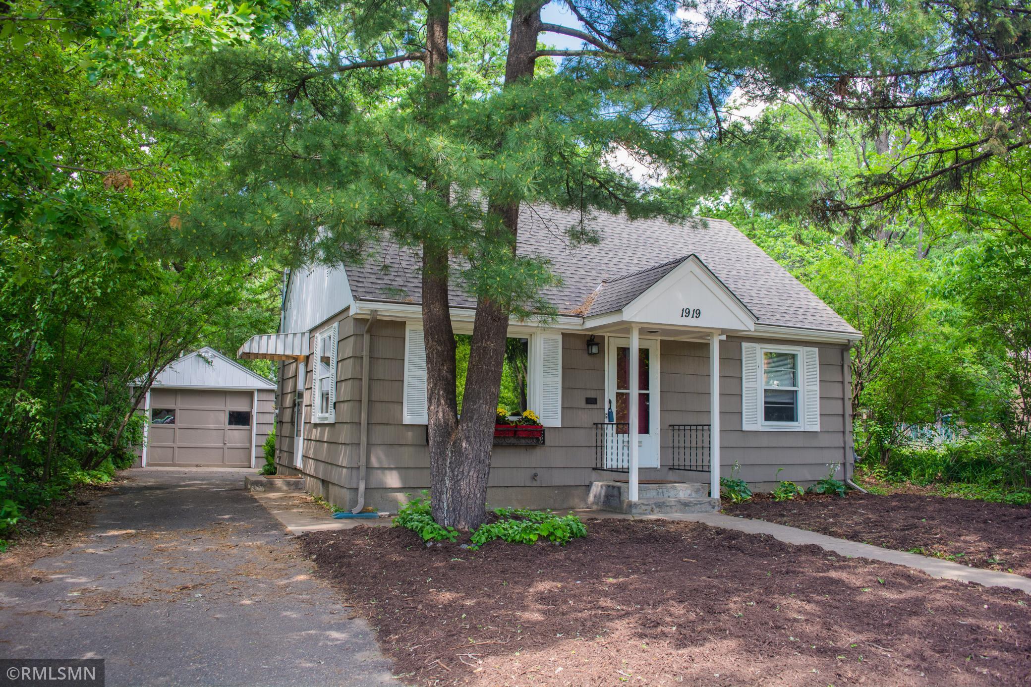 View of Residential at 1919 Franklin Avenue, Minneapolis MN 55414, Minneapolis - Mike Wilen | Minnesota Team Real Estate