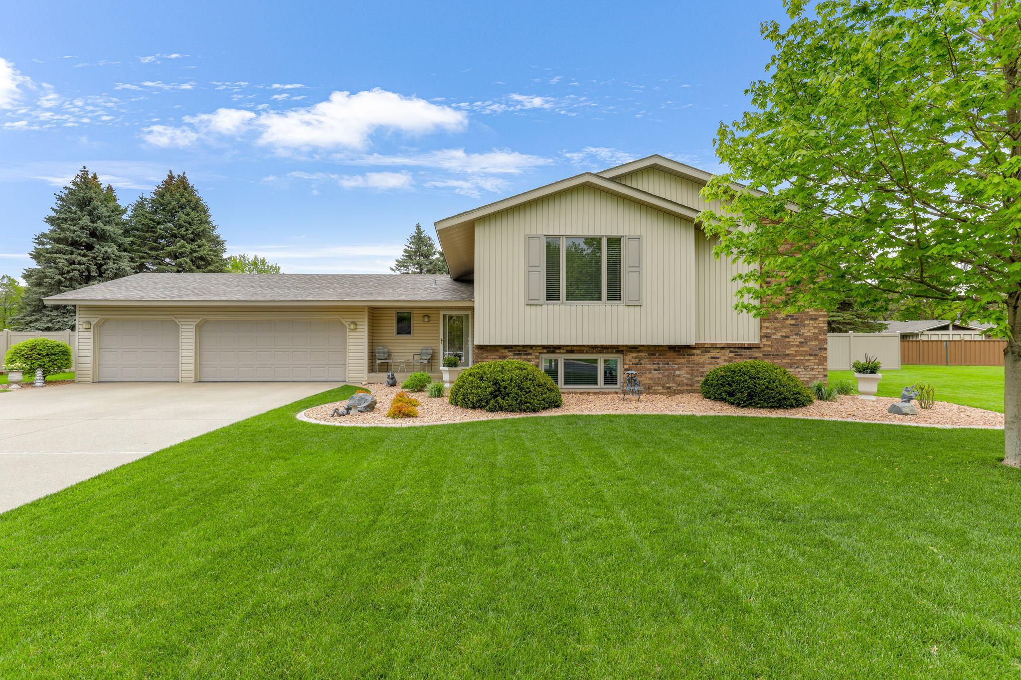 View of Residential at 4760 Larson Road, Shoreview MN 55126, Shoreview - Mike Wilen | Minnesota Team Real Estate