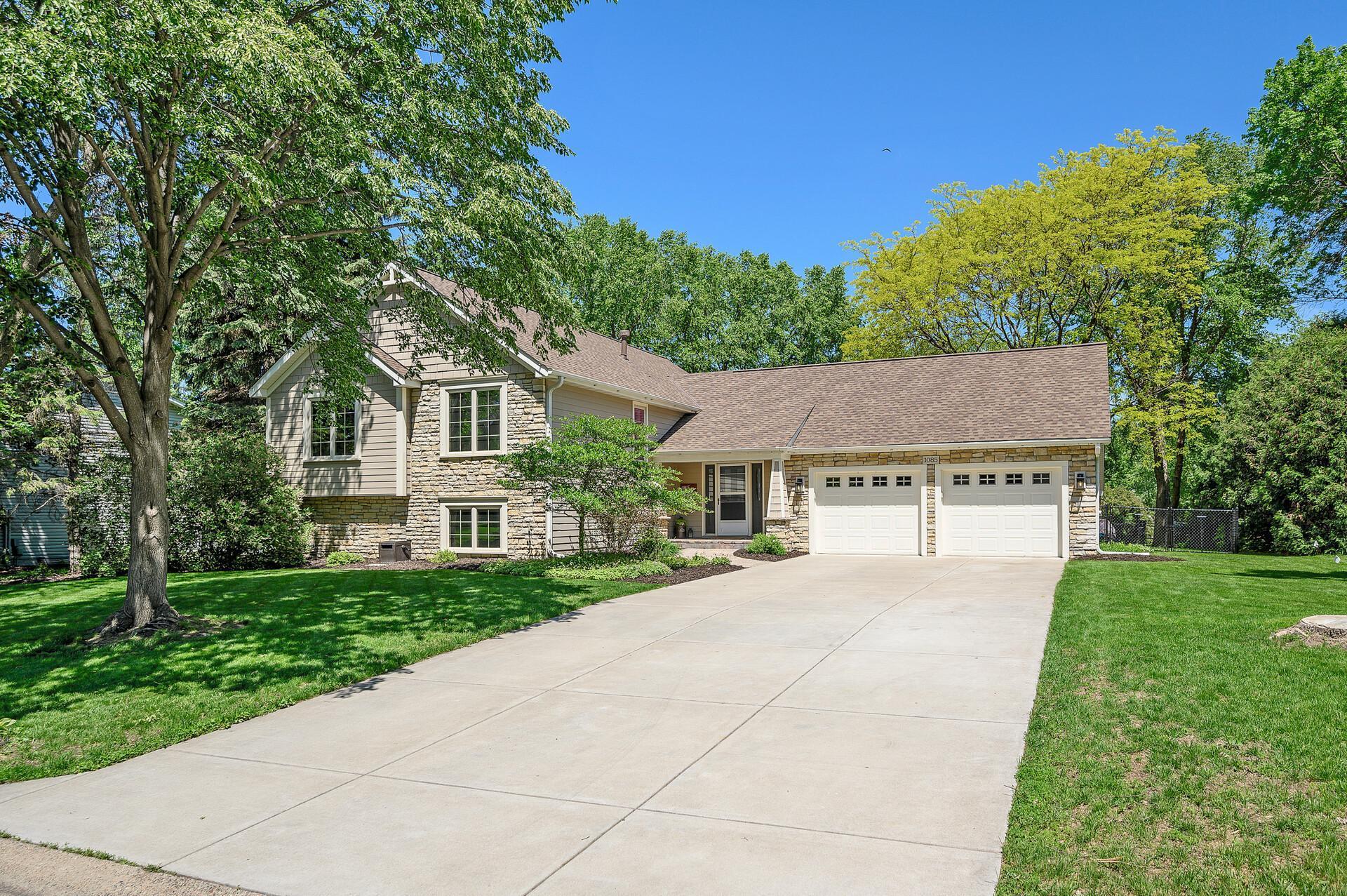 View of Residential at 1085 Lake Oaks Drive, Shoreview MN 55126, Shoreview - Mike Wilen | Minnesota Team Real Estate