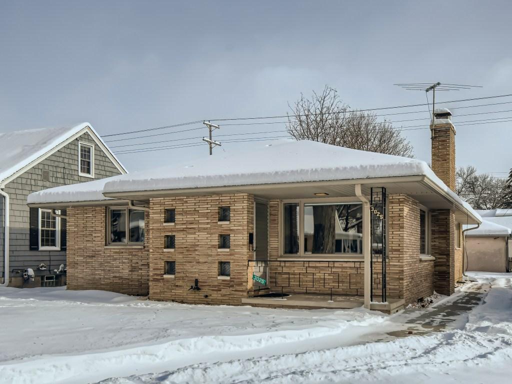 View of Residential at 3025 Mckinley Street, Minneapolis MN 55418, Minneapolis - Mike Wilen | Minnesota Team Real Estate