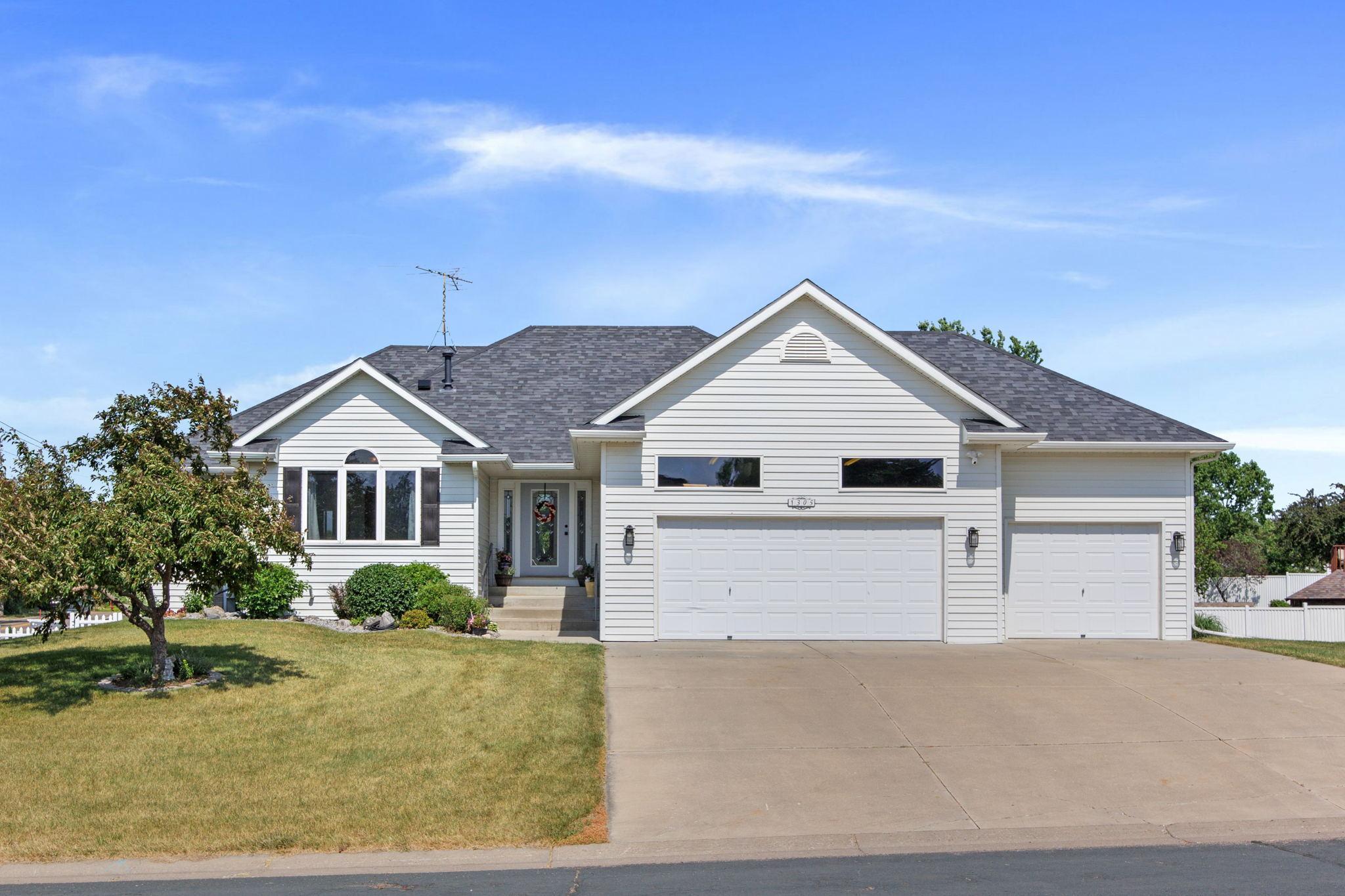 View of Residential at 1305 Lakeview Parkway, Buffalo MN 55313, Buffalo - Mike Wilen | Minnesota Team Real Estate
