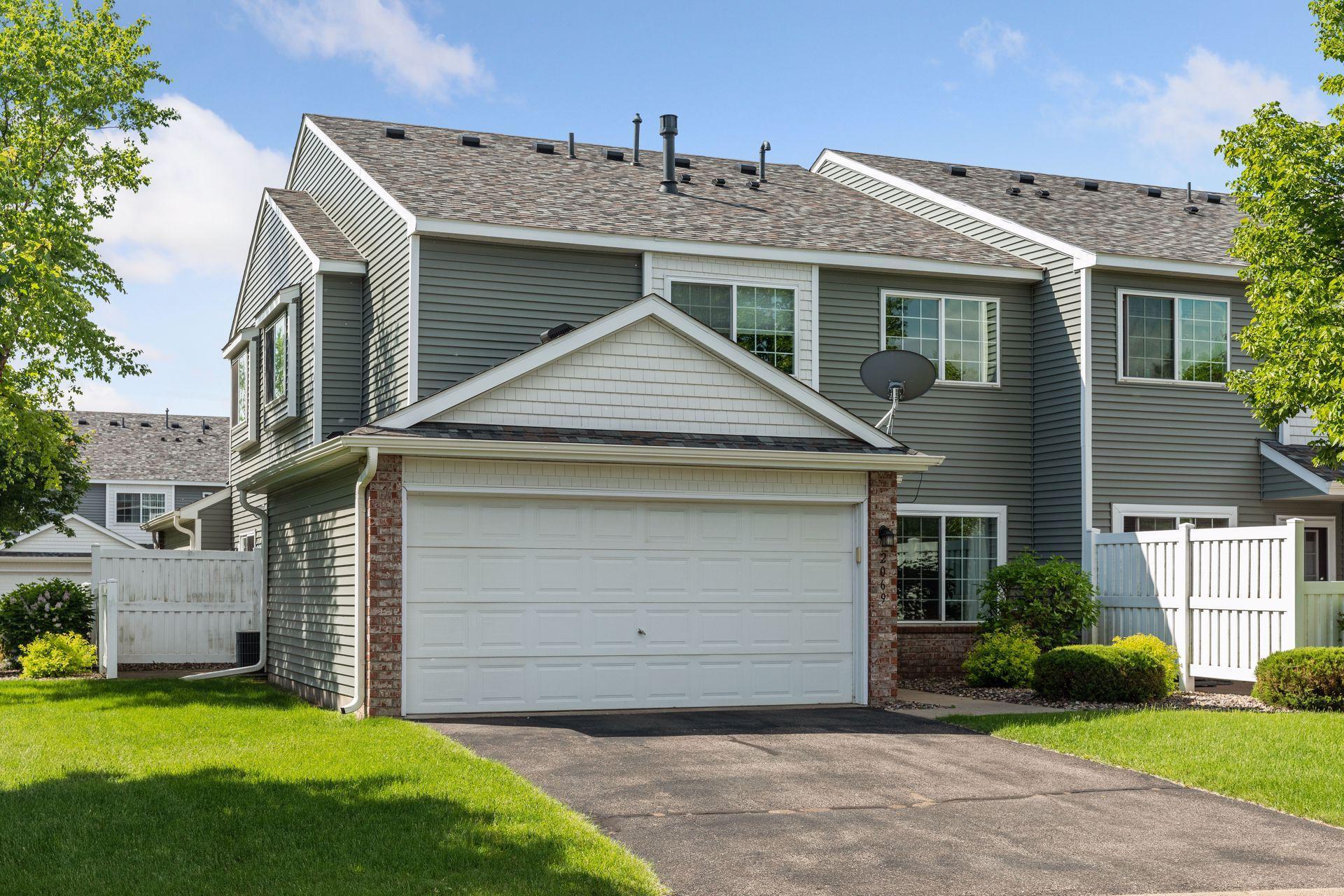 View of Residential at 2069 Gresham Avenue, Oakdale MN 55128, Oakdale - Mike Wilen | Minnesota Team Real Estate