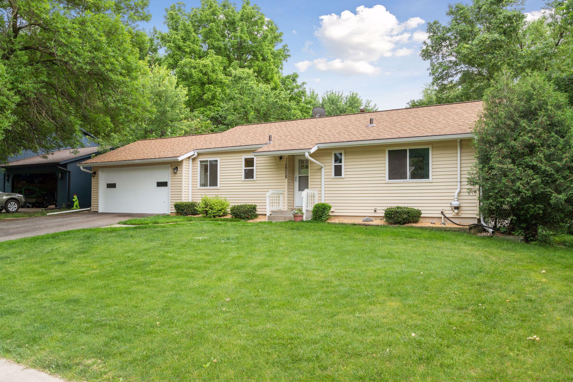 View of Residential at 112008 Warner Circle, Chaska MN 55318, Chaska - Mike Wilen | Minnesota Team Real Estate