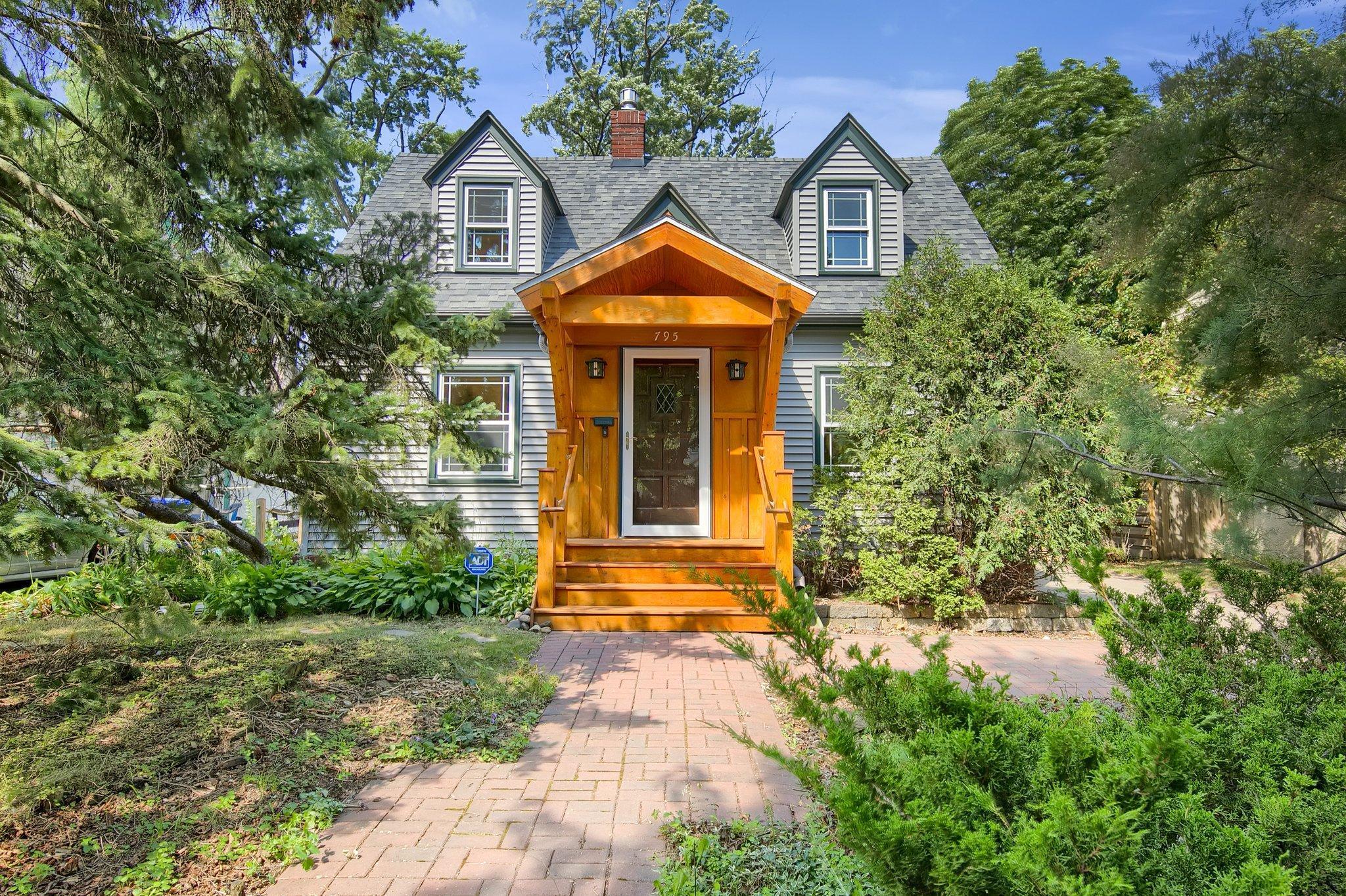 View of Residential at 795 Holton Street, Saint Paul MN 55104, Saint Paul - Mike Wilen | Minnesota Team Real Estate