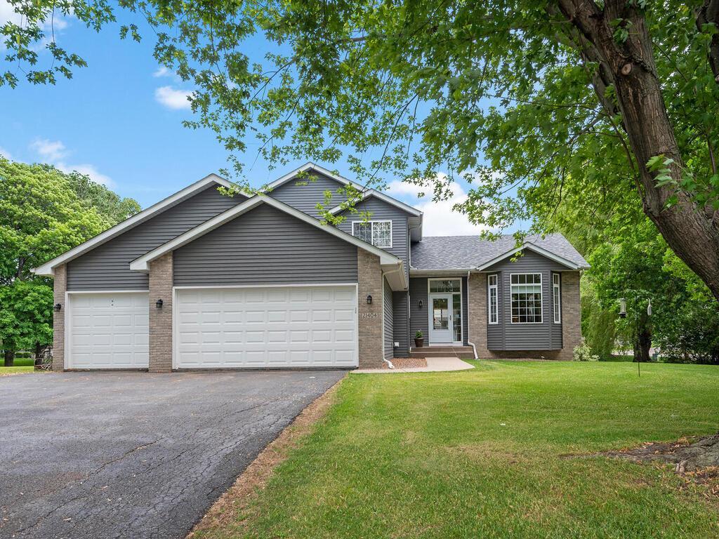 View of Residential at 21404 Pointe Drive, Rogers MN 55374, Rogers - Mike Wilen | Minnesota Team Real Estate