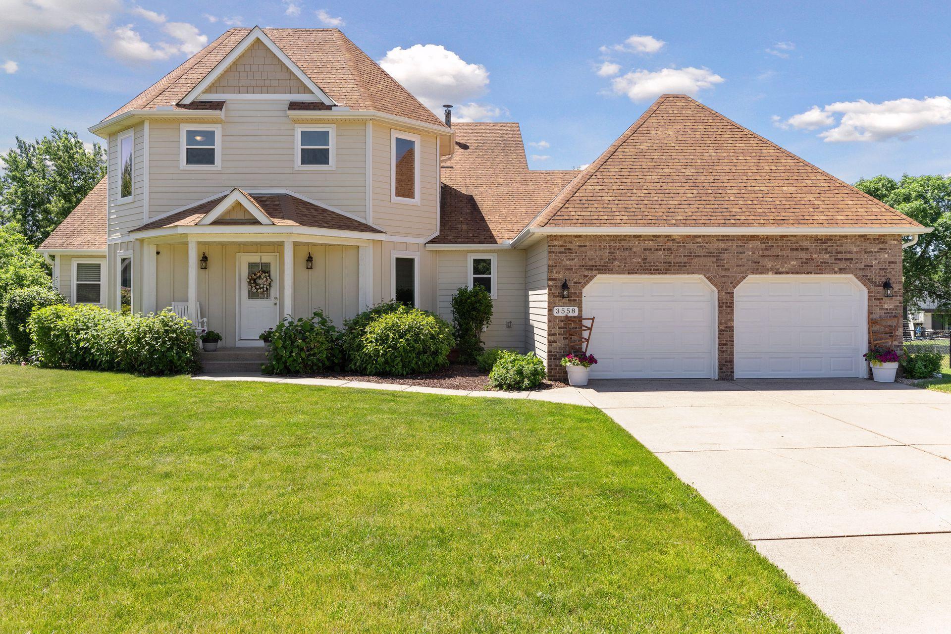View of Residential at 3558 Oxford Drive, Woodbury MN 55125, Woodbury - Mike Wilen | Minnesota Team Real Estate