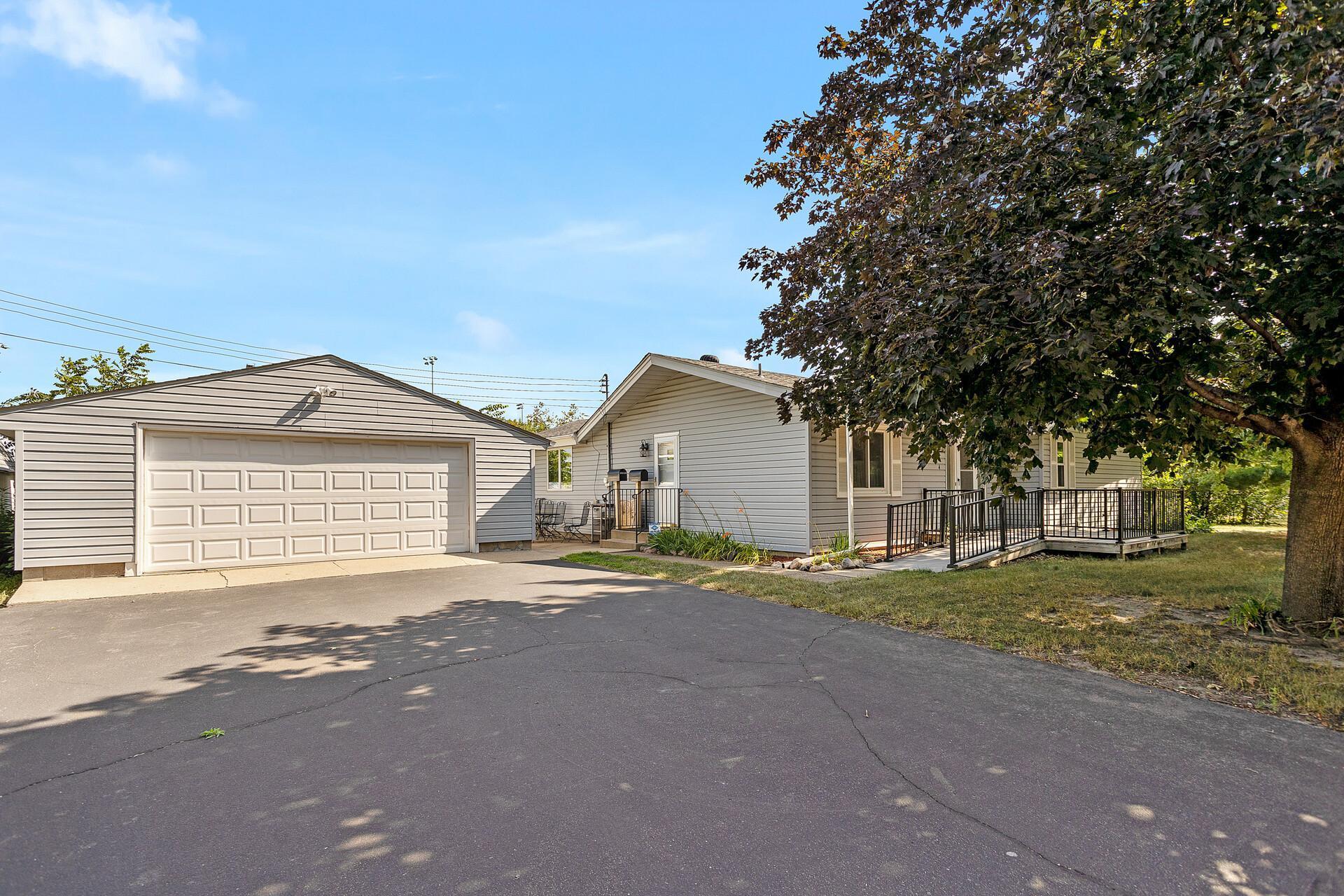 View of Residential at 814 83rd Street, Bloomington MN 55420, Bloomington - Mike Wilen | Minnesota Team Real Estate