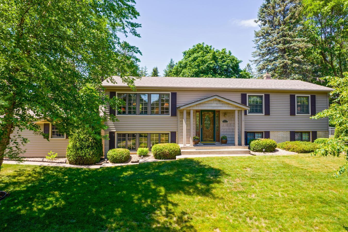 View of Residential at 2629 Riviera Drive, White Bear Lake MN 55110, White Bear Lake - Mike Wilen | Minnesota Team Real Estate