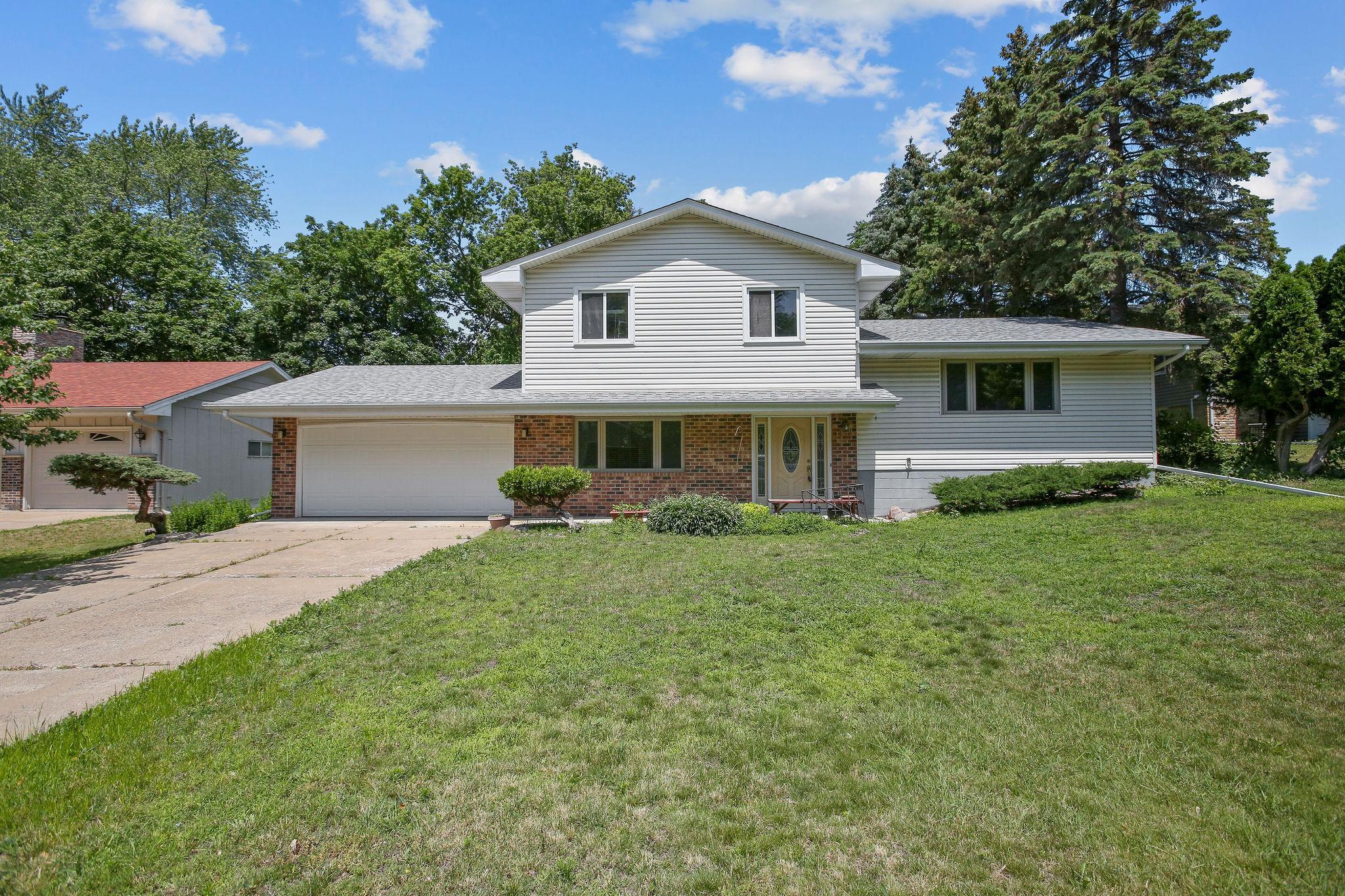 View of Residential at 2544 17th Street, New Brighton MN 55112, New Brighton - Mike Wilen | Minnesota Team Real Estate