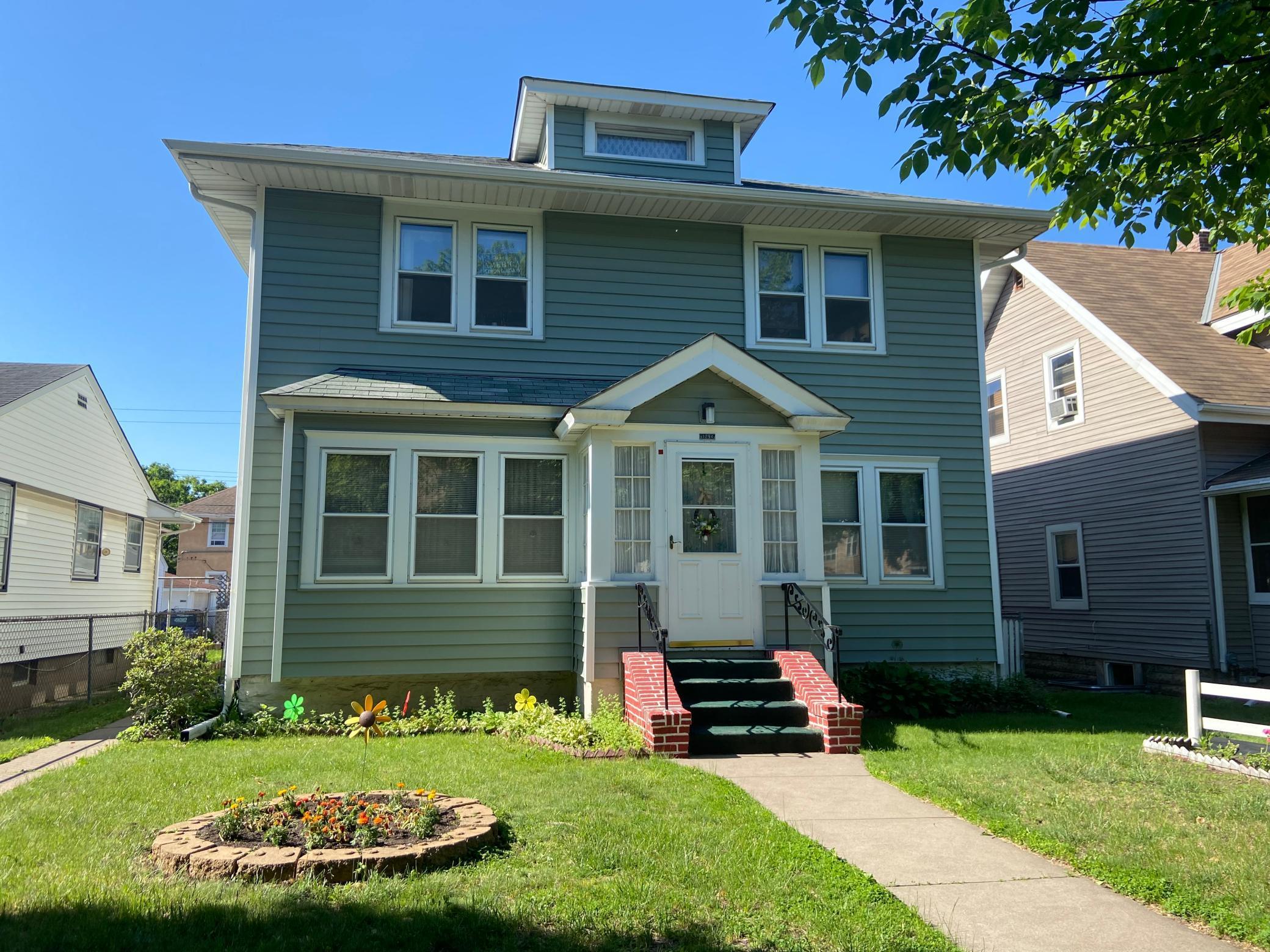 View of Residential Income at 1294 Thomas Avenue, Saint Paul MN 55104, Saint Paul - Mike Wilen | Minnesota Team Real Estate