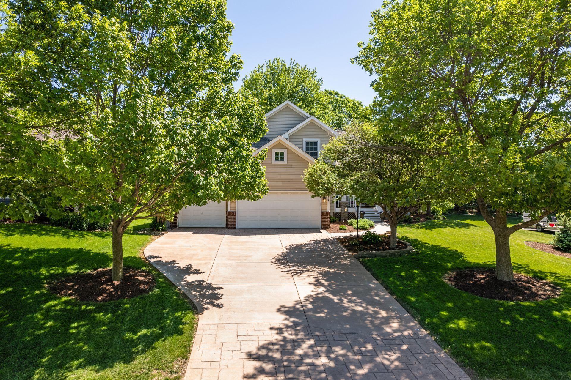 View of Residential at 3919 Arlington Drive, Woodbury MN 55129, Woodbury - Mike Wilen | Minnesota Team Real Estate