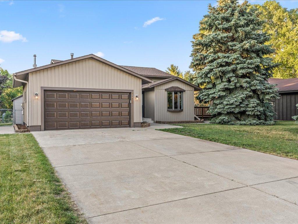 View of Residential at 7326 75th Circle, Brooklyn Park MN 55428, Brooklyn Park - Mike Wilen | Minnesota Team Real Estate