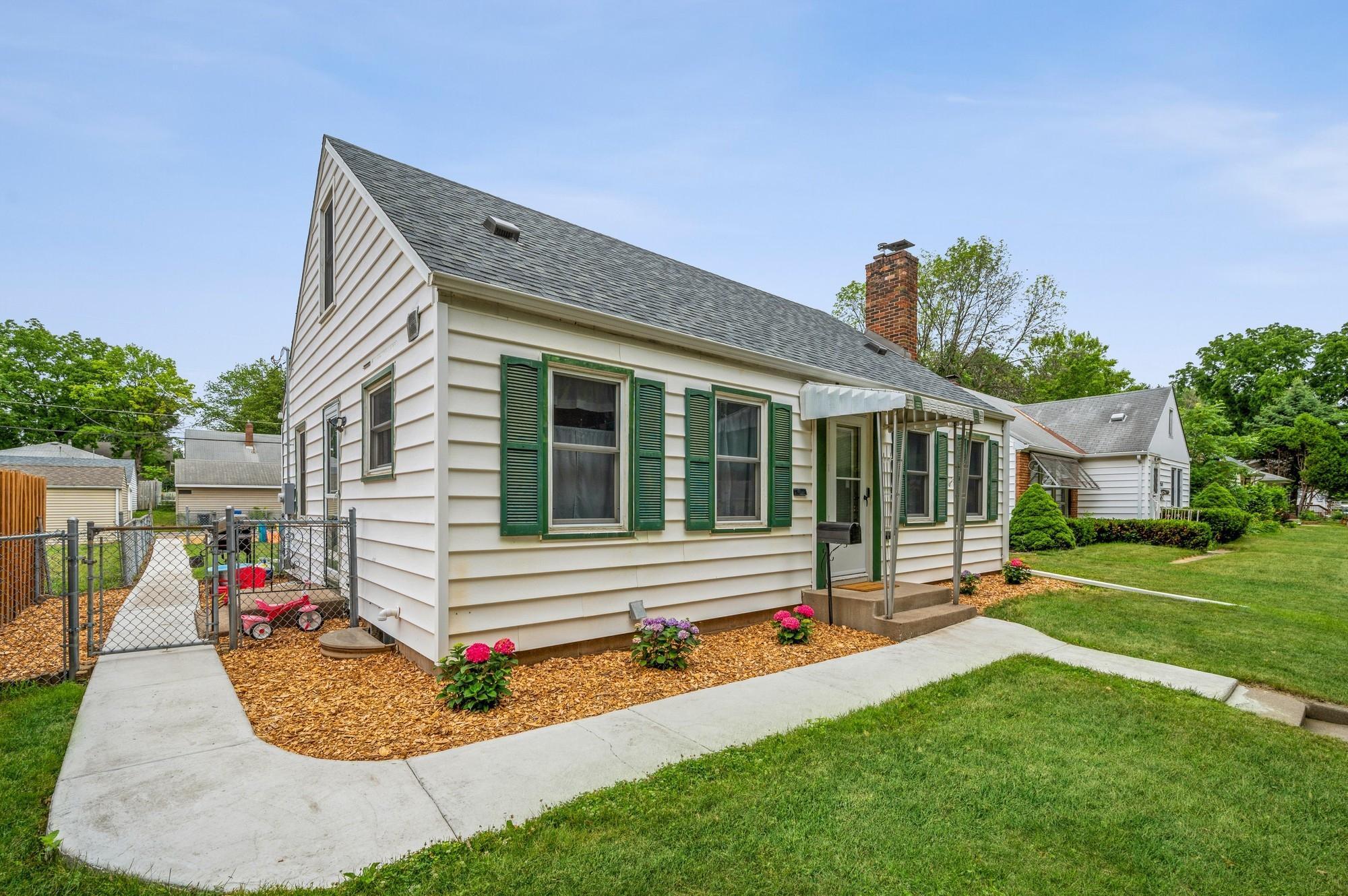 View of Residential at 2045 Fremont Avenue, Saint Paul MN 55119, Saint Paul - Mike Wilen | Minnesota Team Real Estate
