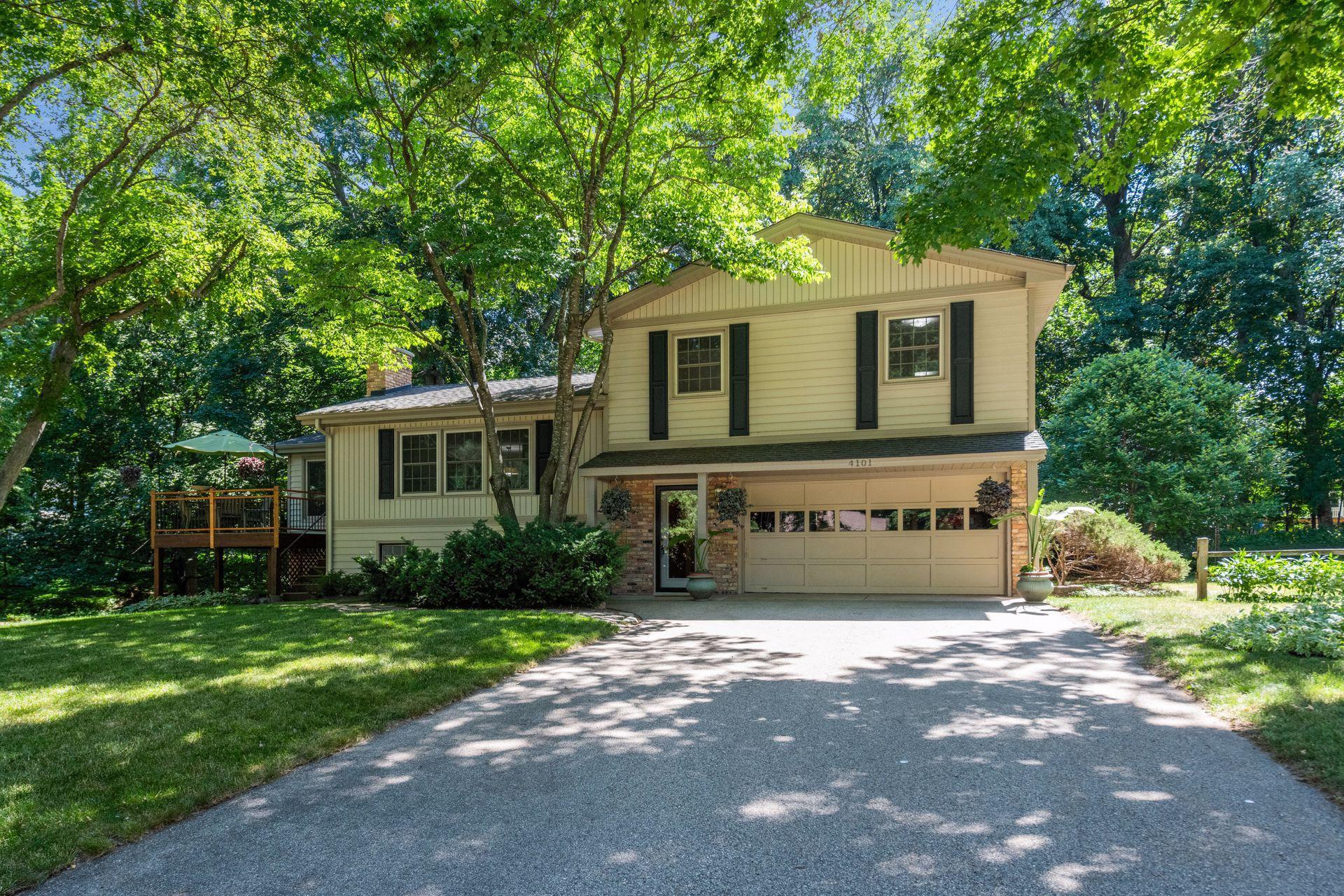 View of Residential at 4101 Thrushwood Lane, Minnetonka MN 55345, Minnetonka - Mike Wilen | Minnesota Team Real Estate