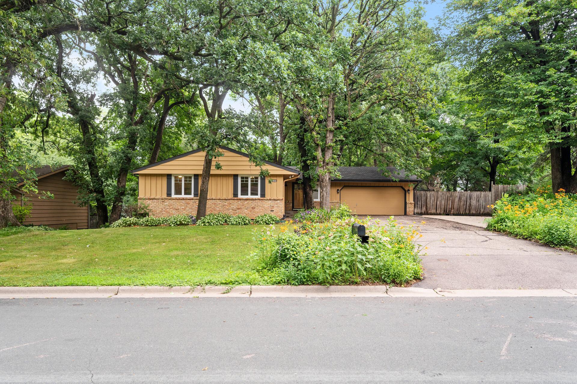 View of Residential at 13313 Oliver Avenue, Burnsville MN 55337, Burnsville - Mike Wilen | Minnesota Team Real Estate