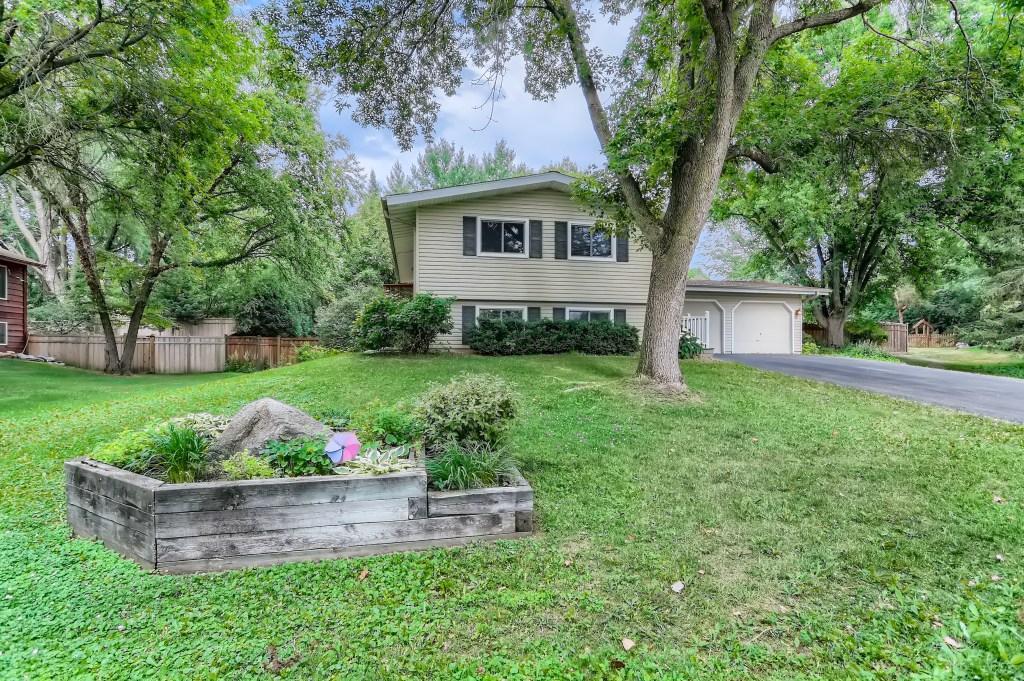 View of Residential at 3311 Robinwood Lane, Minnetonka MN 55305, Minnetonka - Mike Wilen | Minnesota Team Real Estate