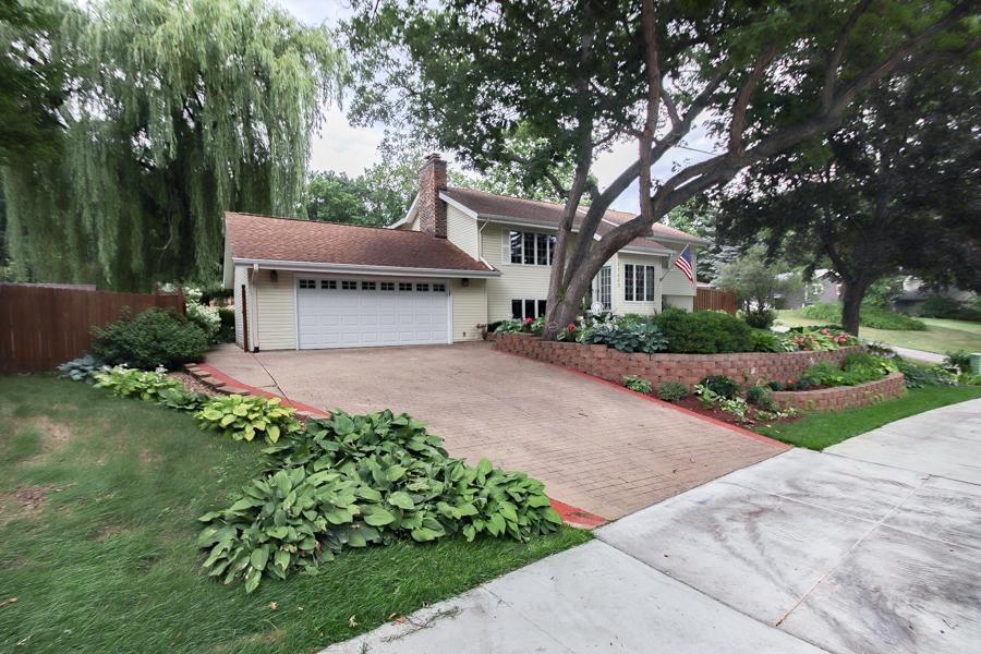 View of Residential at 11660 Eagle Lake Drive, Maple Grove MN 55369, Maple Grove - Mike Wilen | Minnesota Team Real Estate