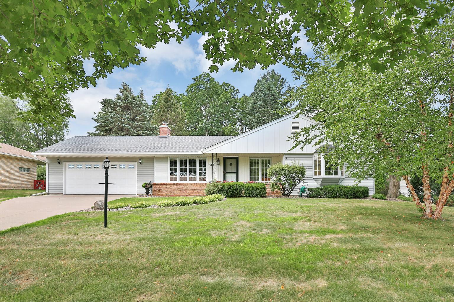 View of Residential at 424 Rehnberg Place, West Saint Paul MN 55118, West Saint Paul - Mike Wilen | Minnesota Team Real Estate