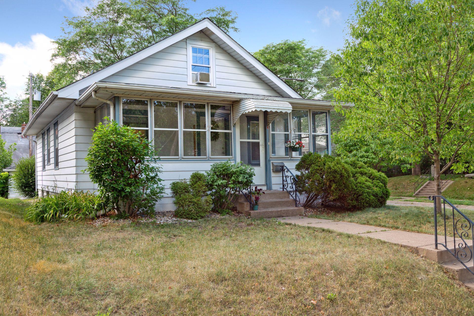 View of Residential at 1037 Chatsworth Street, Saint Paul MN 55103, Saint Paul - Mike Wilen | Minnesota Team Real Estate