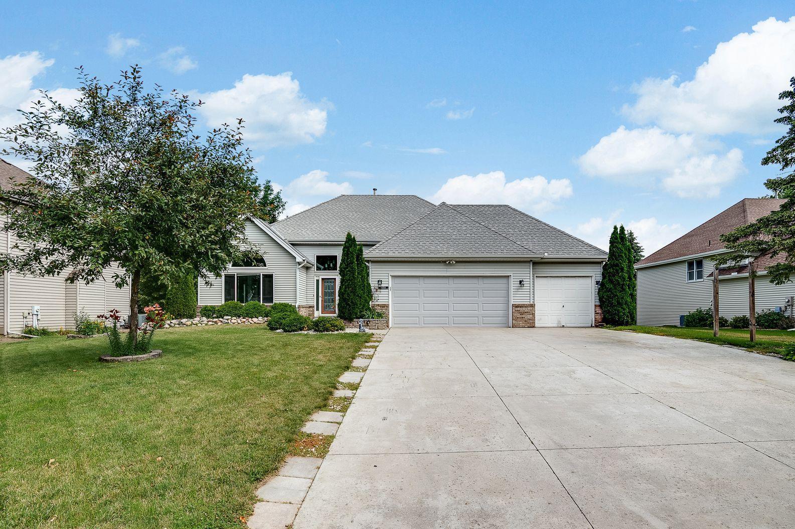 View of Residential at 8754 Pheasant Run Road, Woodbury MN 55125, Woodbury - Mike Wilen | Minnesota Team Real Estate