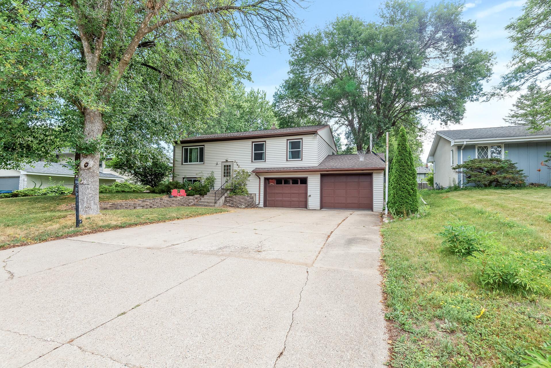 View of Residential at 2762 Fernwood Street, Roseville MN 55113, Roseville - Mike Wilen | Minnesota Team Real Estate