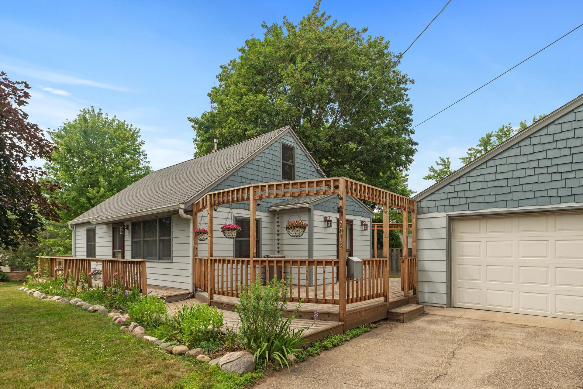 View of Residential at 7012 30th Avenue, Crystal MN 55427, Crystal - Mike Wilen | Minnesota Team Real Estate