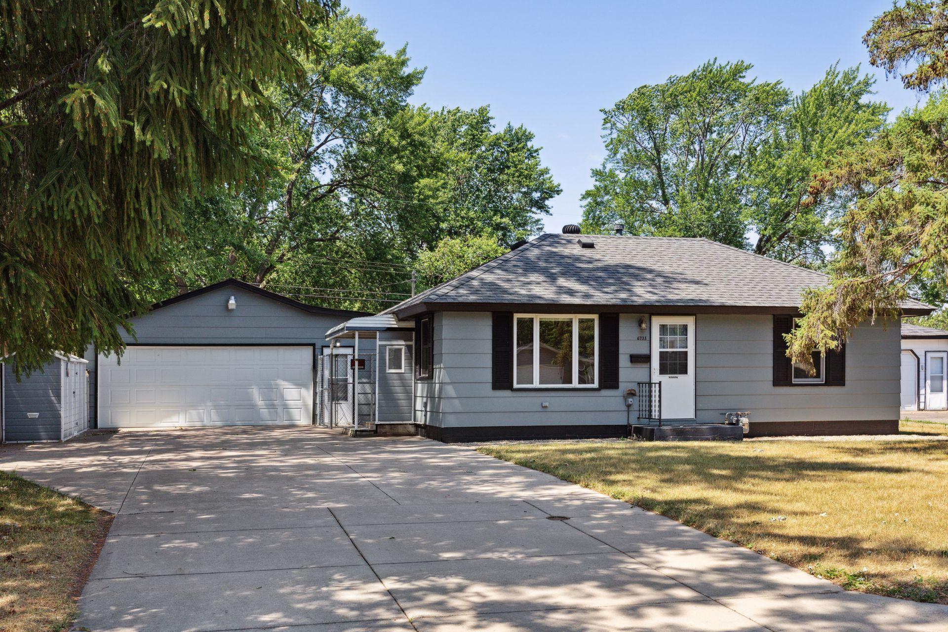 View of Residential at 6733 Perry Avenue, Brooklyn Center MN 55429, Brooklyn Center - Mike Wilen | Minnesota Team Real Estate