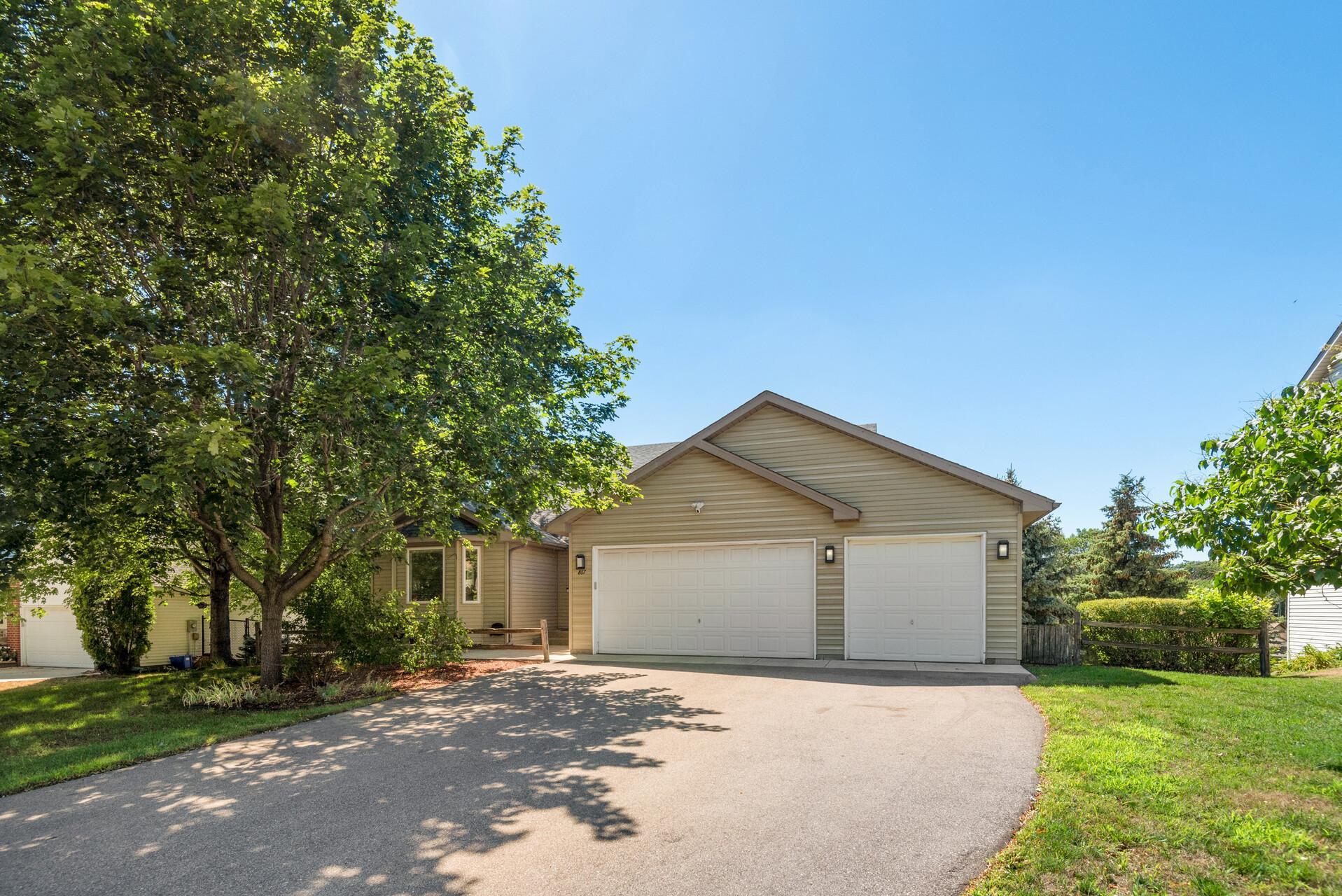 View of Residential at 867 Crestview Drive, Maplewood MN 55119, Maplewood - Mike Wilen | Minnesota Team Real Estate