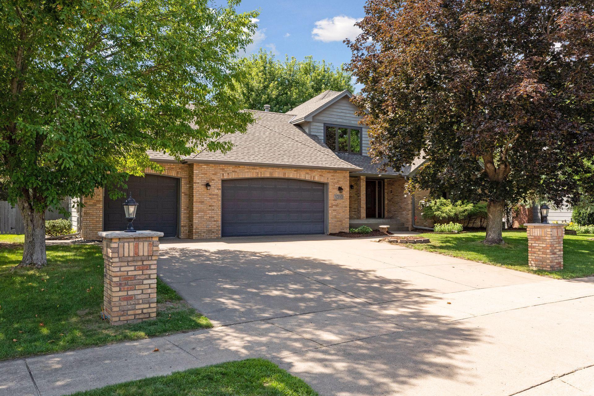 View of Residential at 1310 Royal Oaks Drive, Shoreview MN 55126, Shoreview - Mike Wilen | Minnesota Team Real Estate