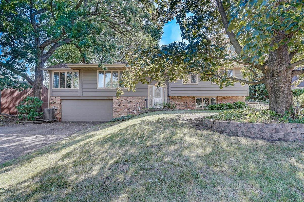 View of Residential at 4000 Crystal Lake Boulevard, Robbinsdale MN 55422, Robbinsdale - Mike Wilen | Minnesota Team Real Estate