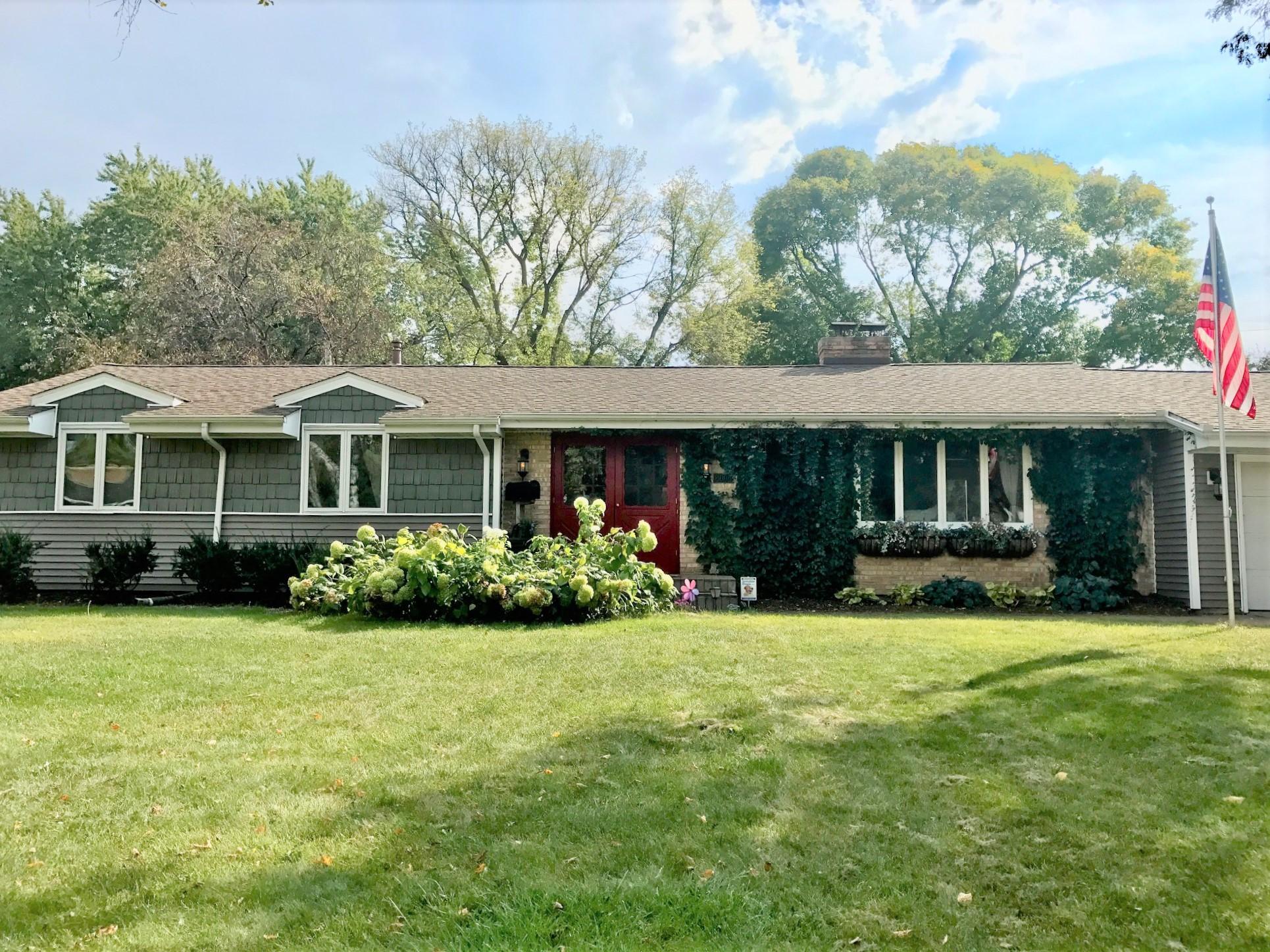 View of Residential at 6005 Chapel Drive, Edina MN 55439, Edina - Mike Wilen | Minnesota Team Real Estate