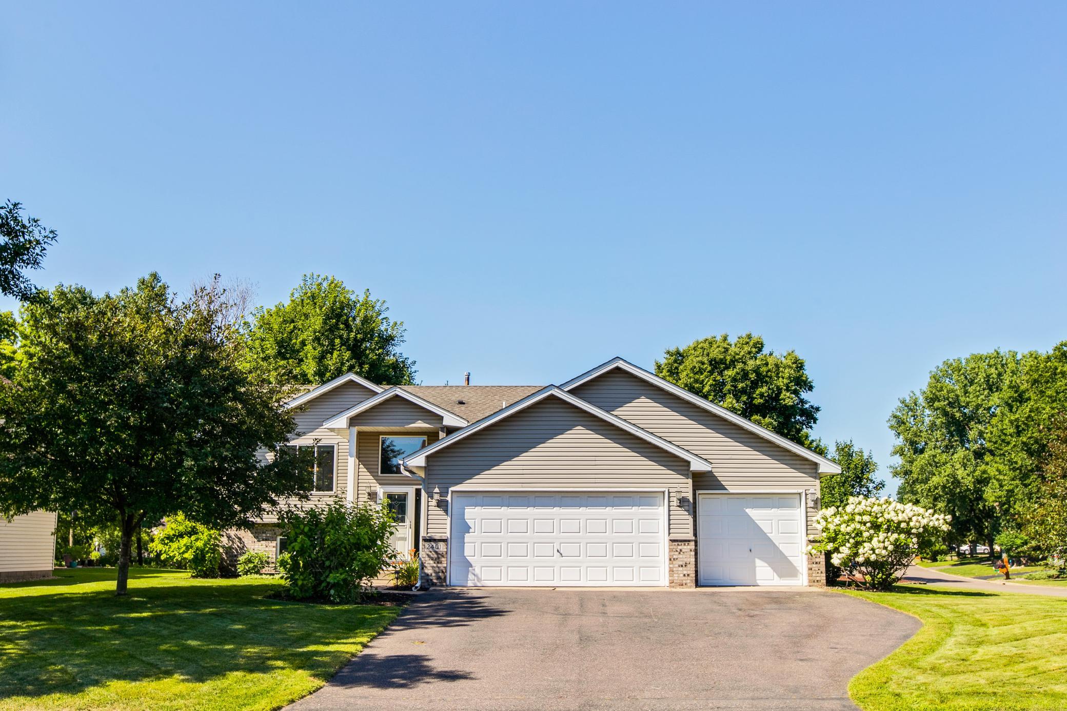 View of Residential at 2401 Edinbrook Terrace, Brooklyn Park MN 55443, Brooklyn Park - Mike Wilen | Minnesota Team Real Estate