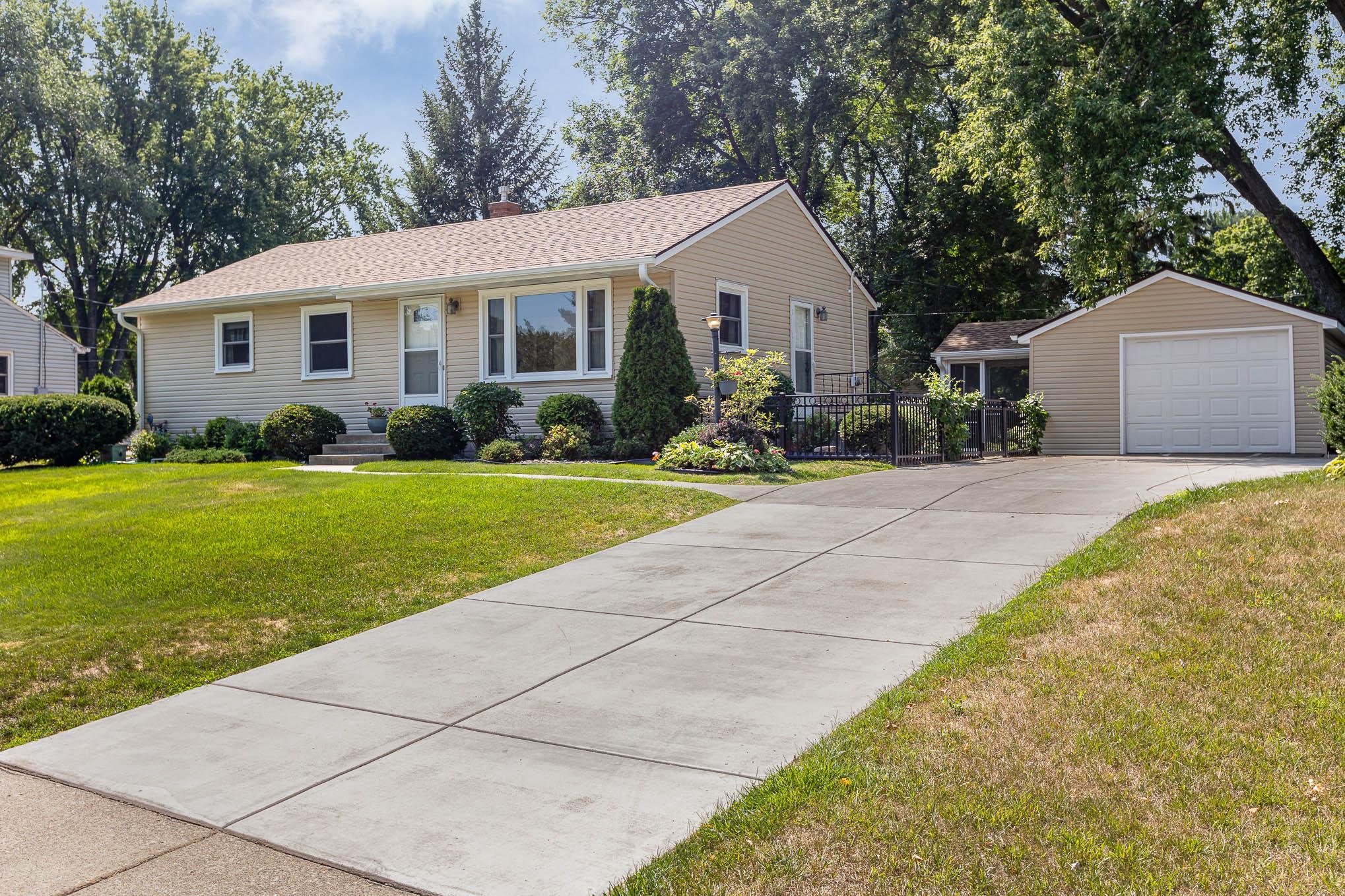 View of Residential at 6181 Oak Knoll Drive, Woodbury MN 55125, Woodbury - Mike Wilen | Minnesota Team Real Estate