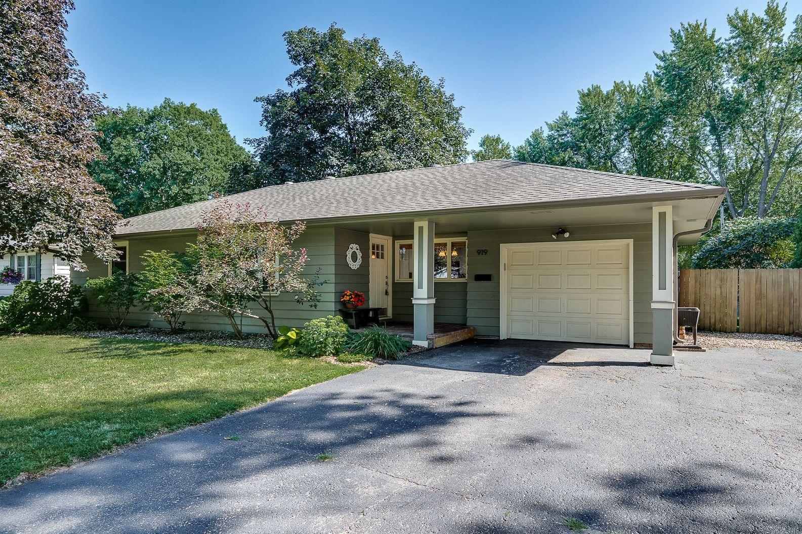 View of Residential at 919 4th Street, Hastings MN 55033, Hastings - Mike Wilen | Minnesota Team Real Estate