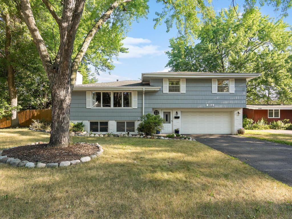 View of Residential at 8910 34th Street, Saint Louis Park MN 55426, Saint Louis Park - Mike Wilen | Minnesota Team Real Estate