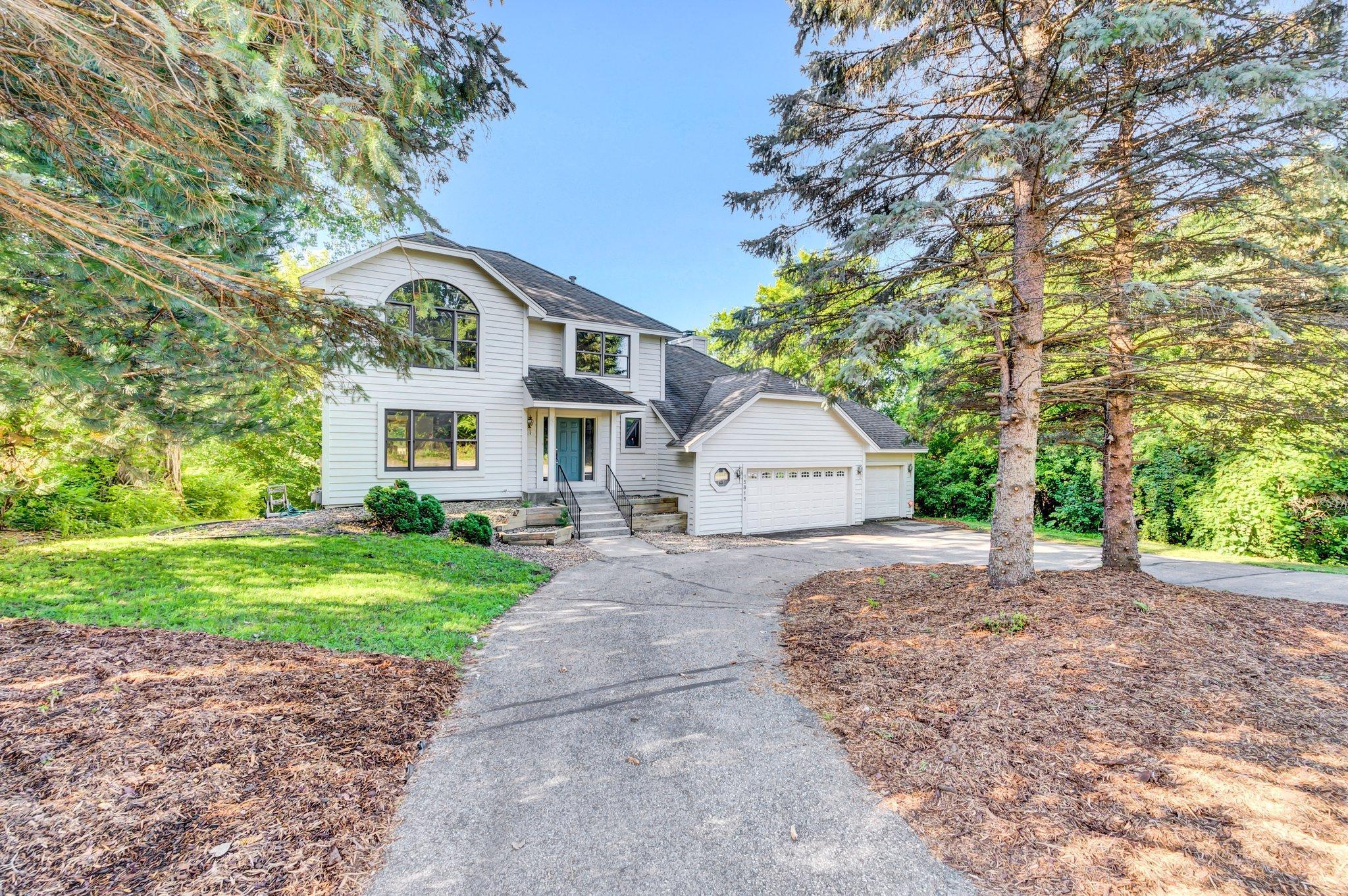 View of Residential at 15815 Scenic Heights Road, Eden Prairie MN 55344, Eden Prairie - Mike Wilen | Minnesota Team Real Estate