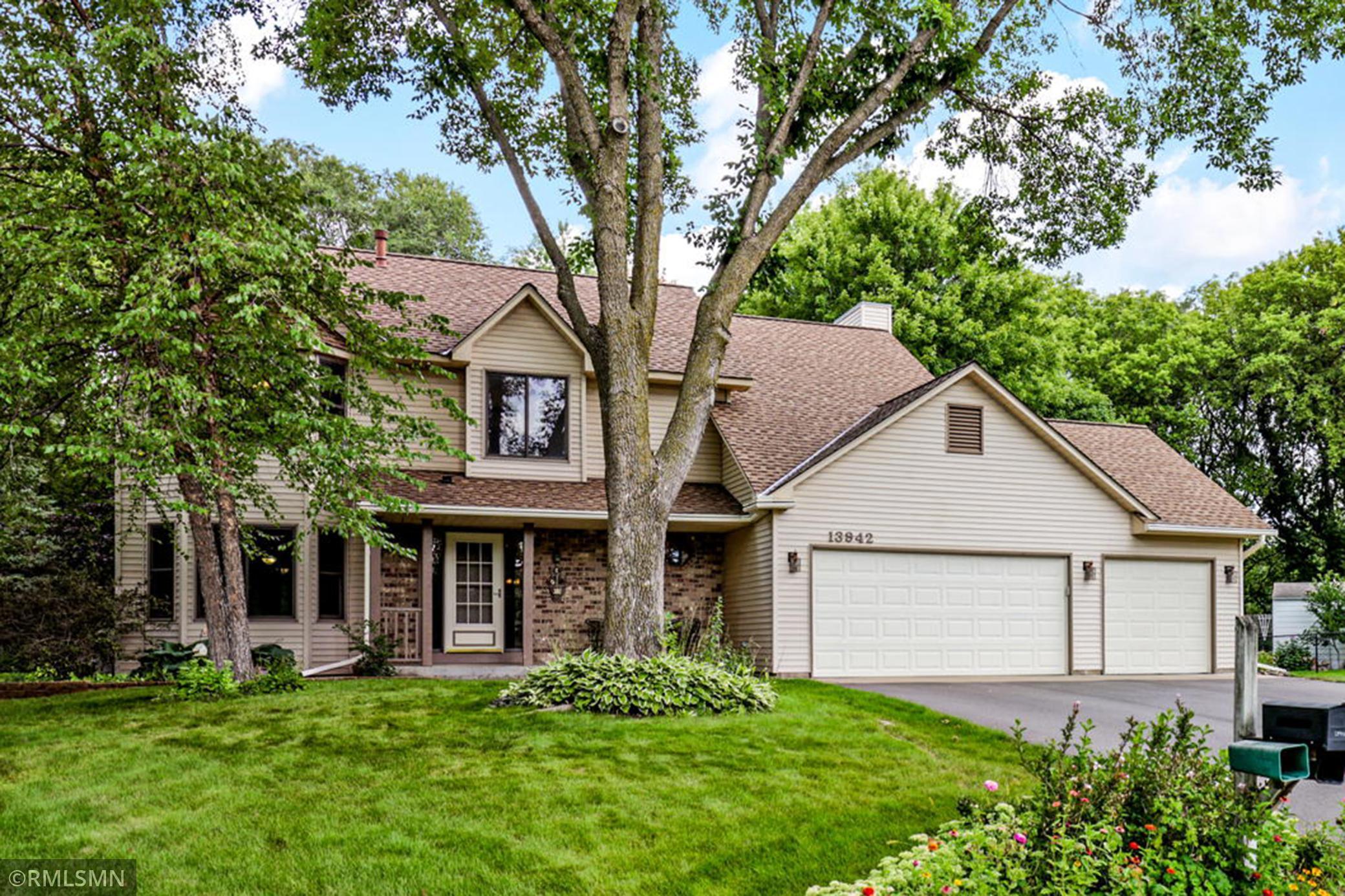 View of Residential at 13942 Duluth Court, Apple Valley MN 55124, Apple Valley - Mike Wilen | Minnesota Team Real Estate