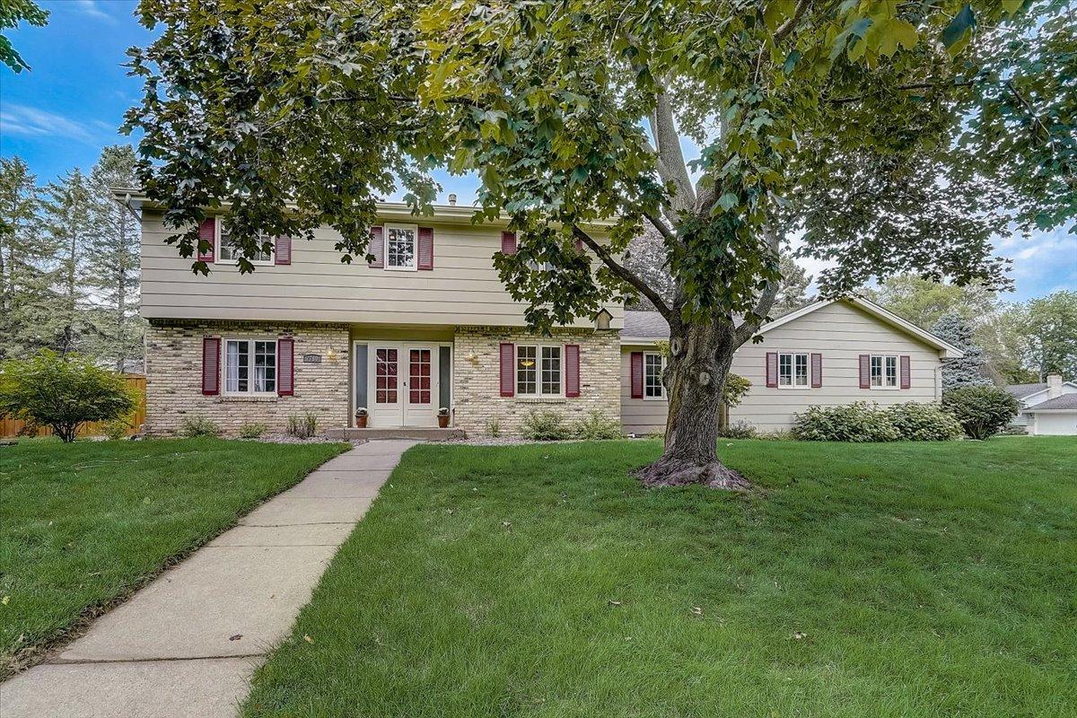 View of Residential at 7760 47 1/2 Avenue, New Hope MN 55428, New Hope - Mike Wilen | Minnesota Team Real Estate