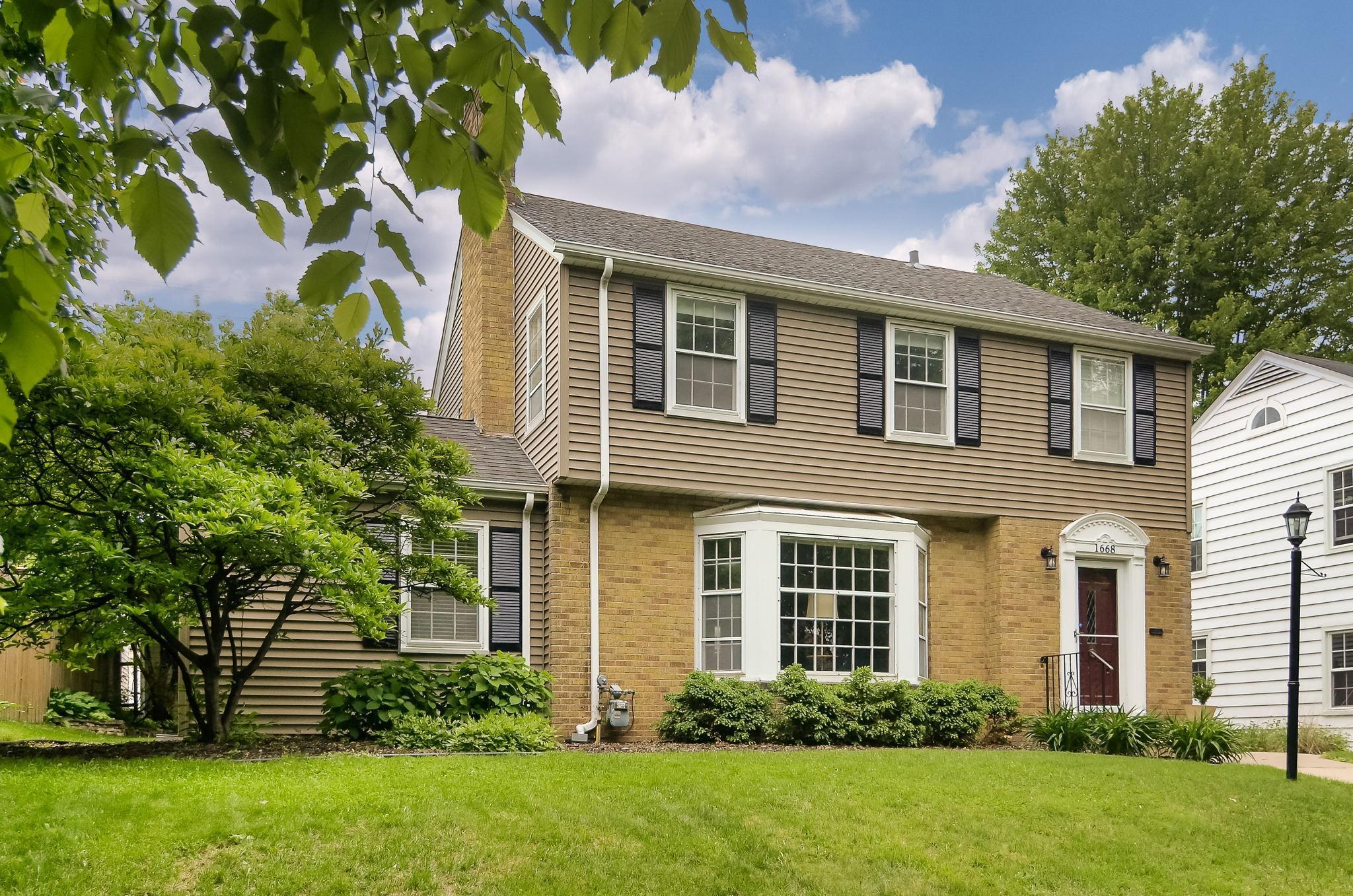 View of Residential at 1668 Highland Parkway, Saint Paul MN 55116, Saint Paul - Mike Wilen | Minnesota Team Real Estate