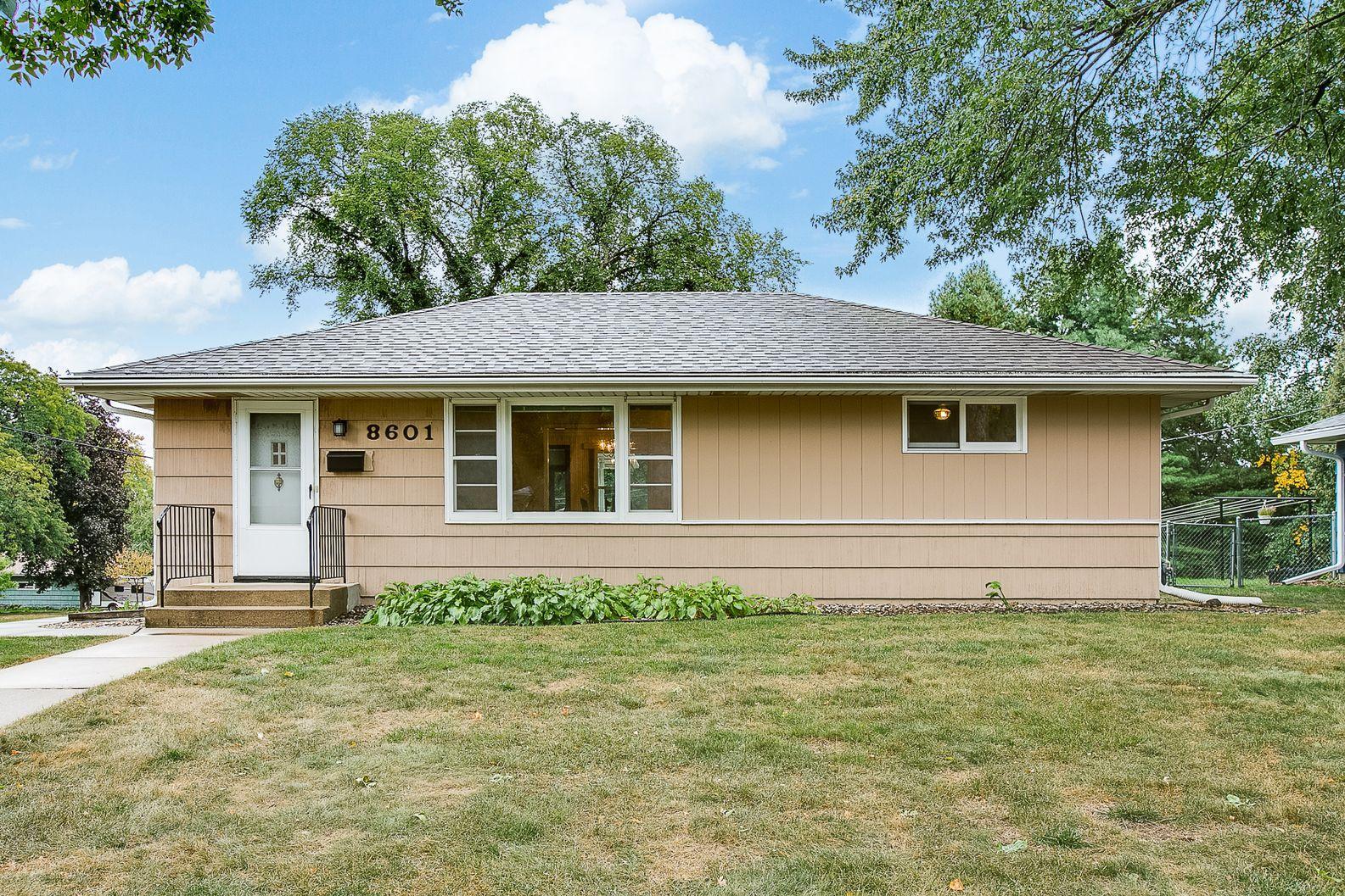 View of Residential at 8601 Washburn Avenue, Bloomington MN 55431, Bloomington - Mike Wilen | Minnesota Team Real Estate