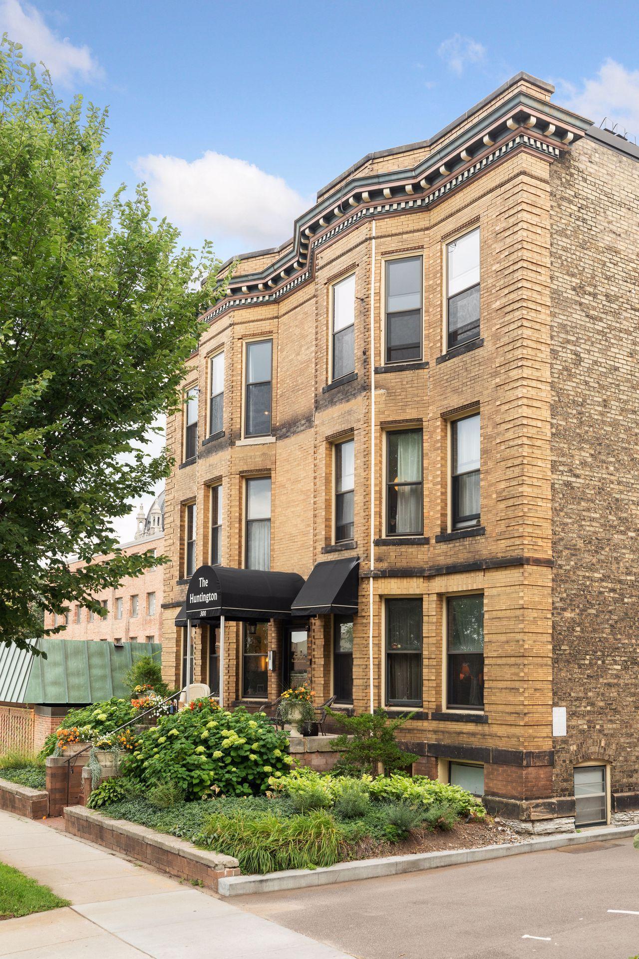 View of Residential at 300 Marshall Avenue #1, Saint Paul MN 55102, Saint Paul - Mike Wilen | Minnesota Team Real Estate