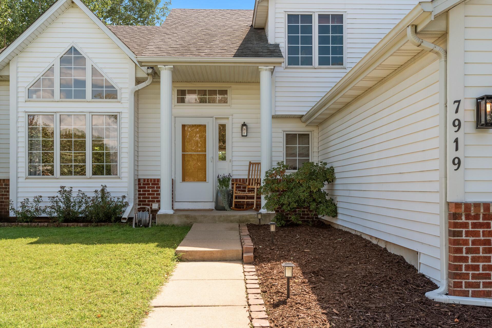 View of Residential at 7919 Jorgensen Circle, Cottage Grove MN 55016, Cottage Grove - Mike Wilen | Minnesota Team Real Estate