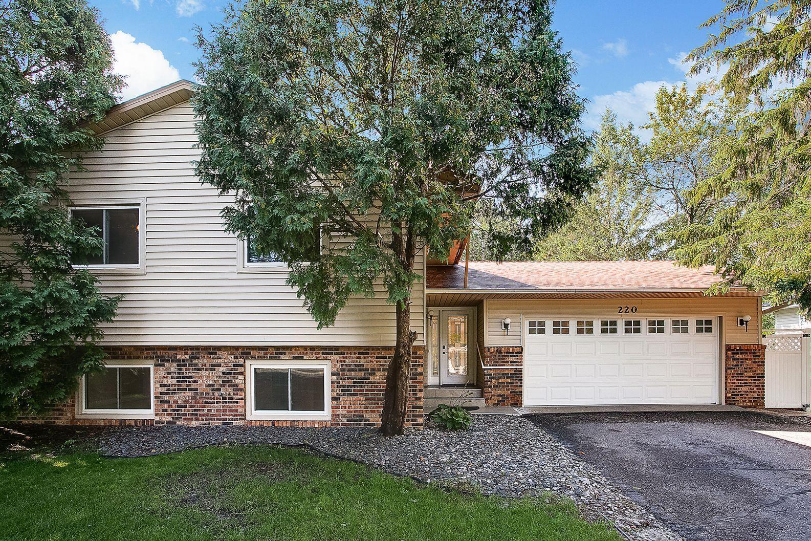 View of Residential at 220 Lilac Lane, Shoreview MN 55126, Shoreview - Mike Wilen | Minnesota Team Real Estate