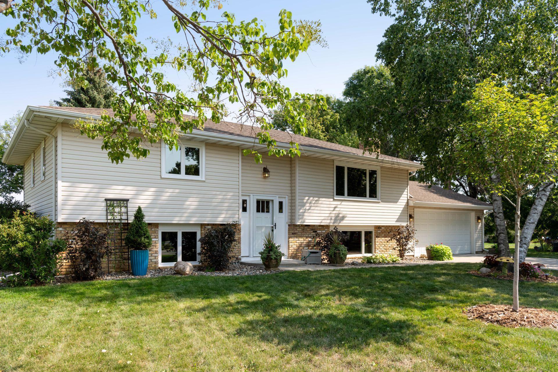 View of Residential at 9501 Brunswick Circle, Bloomington MN 55438, Bloomington - Mike Wilen | Minnesota Team Real Estate