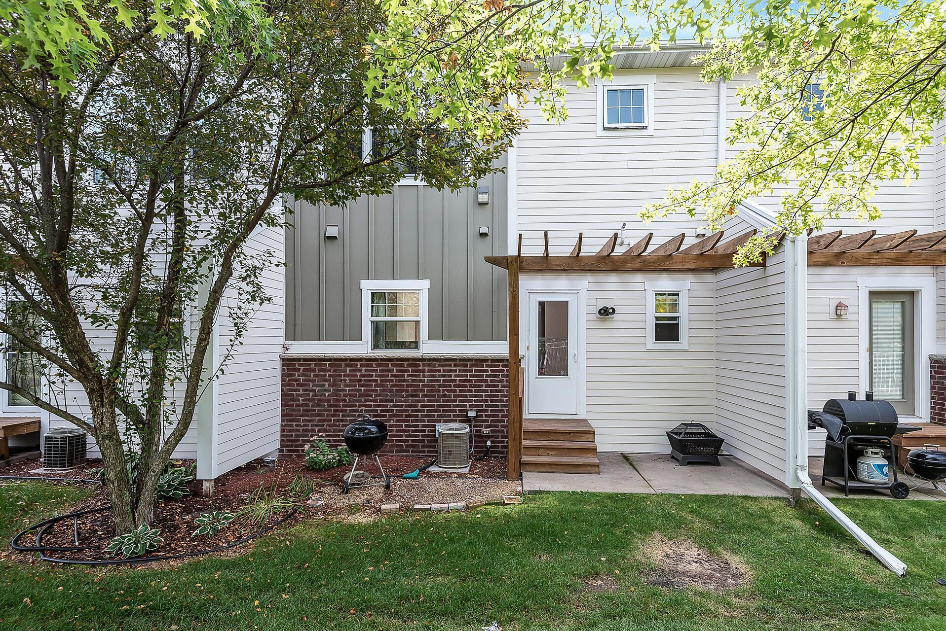View of Residential at 1129 Barclay Street, Saint Paul MN 55106, Saint Paul - Mike Wilen | Minnesota Team Real Estate