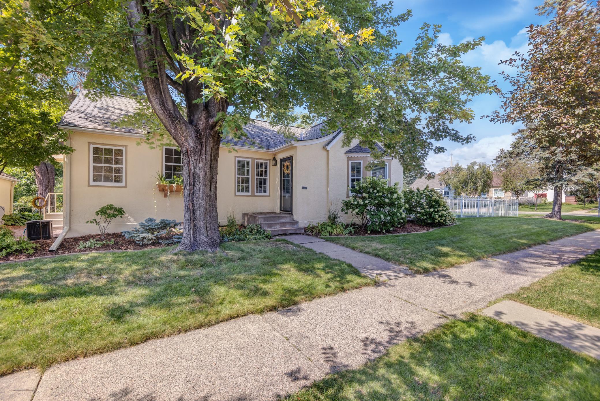 View of Residential at 862 Arlington Avenue, Saint Paul MN 55117, Saint Paul - Mike Wilen | Minnesota Team Real Estate