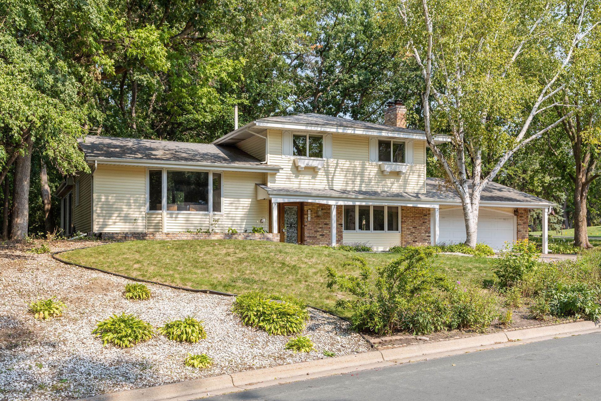 View of Residential at 1063 Carlton Drive, Shoreview MN 55126, Shoreview - Mike Wilen | Minnesota Team Real Estate