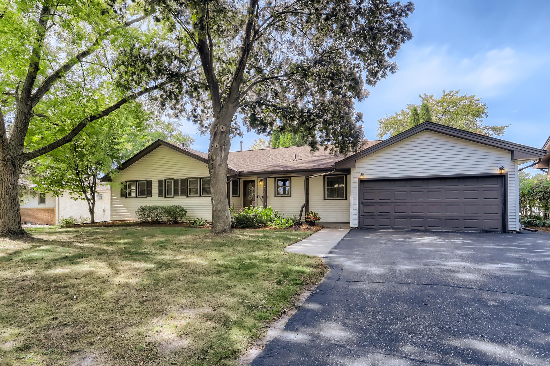 View of Residential at 4304 Reservoir Boulevard, Columbia Heights MN 55421, Columbia Heights - Mike Wilen | Minnesota Team Real Estate