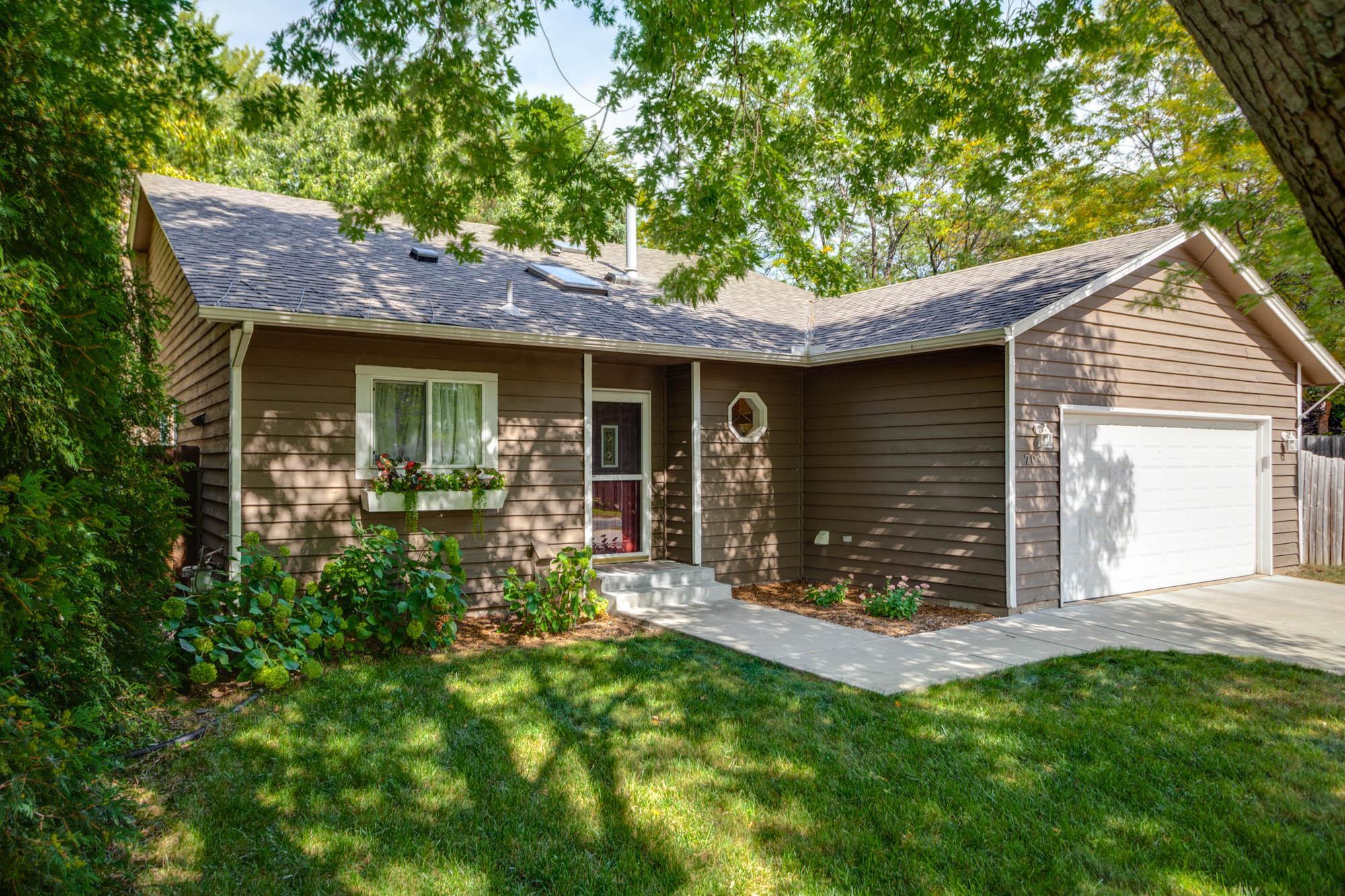 View of Residential at 7091 Redwing Lane, Chanhassen MN 55317, Chanhassen - Mike Wilen | Minnesota Team Real Estate