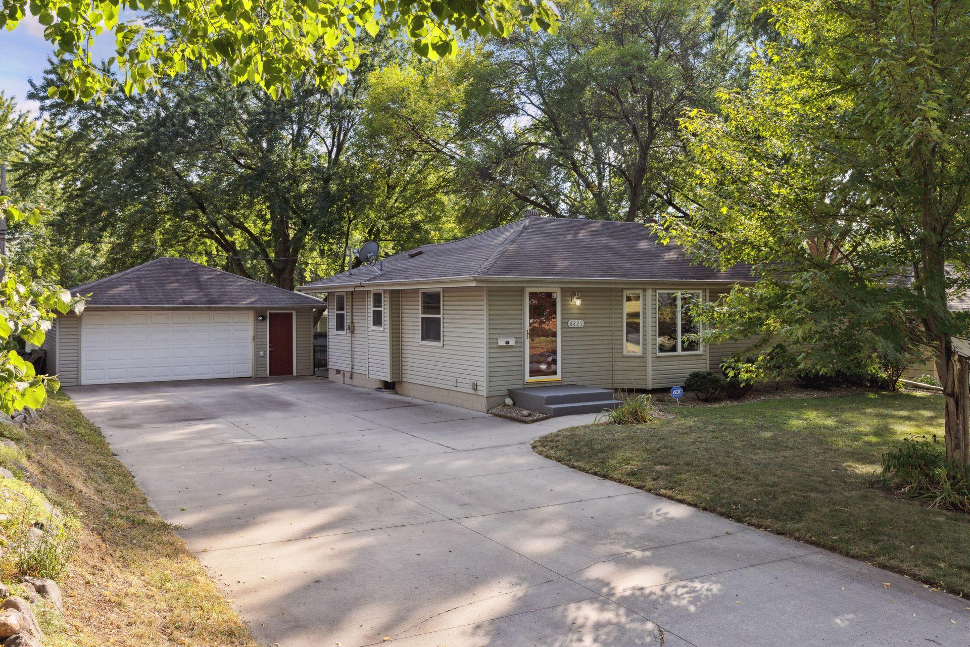 View of Residential at 6825 39th Avenue, Crystal MN 55427, Crystal - Mike Wilen | Minnesota Team Real Estate